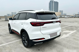 Vente en gros de voitures d'<span class=keywords><strong>occasion</strong></span> Chery Tiggo 7 <span class=keywords><strong>SUV</strong></span> 2023, moteur 1.5T Turbo, transmission <span class=keywords><strong>automatique</strong></span>, 5 places, <span class=keywords><strong>essence</strong></span>, conduite à gauche - Product Image 3
