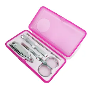 Customization 4 Pcs promotion nail care tool mini travel manicure set with plastic box Nail tool supplier
