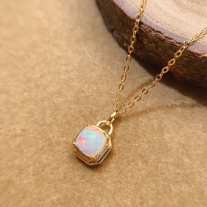 Collana con Ciondolo Personalizzato in Argento Sterling 925 Placcato Oro 18k con Opale Naturale, Accessorio di Moda per Donna, Prezzo all'Ingrosso - Product Image 3