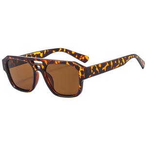 Nouvelles <span class=keywords><strong>Lunettes</strong></span> <span class=keywords><strong>de</strong></span> <span class=keywords><strong>Soleil</strong></span> <span class=keywords><strong>Tendance</strong></span> <span class=keywords><strong>2023</strong></span> Style Européen et Américain, Simples, Double Pont, Protection UV400, pour Femmes (Idéales pour les Influencers sans Maquillage) et Hommes (pour la Conduite) - Product Image 5