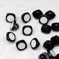 Kancing Plastik Persegi Grosir Pabrik Ready Stock, Kancing ABS Enamel Putih untuk Pakaian Anak dan Rok Wanita
