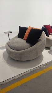 كرسي استرخاء إيطالي بتصميم بسيط لعام 2026، كرسي فردي من القماش المخملي مع طاولة جانبية، كرسي عصري دوار للشرفة - Product Image 2