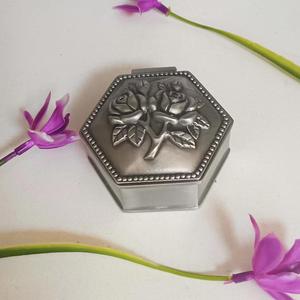 Dropshipping Shopify Creative Metal Jewelry Box Vintage Classic Treasure Chest Small Ring <b>Earring</b> Bracelet <b>Case</b> - Product Image 2