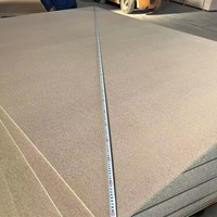 Panneau MDF surdimensionné en mélamine à surface lisse, faible teneur en formaldéhyde, 1220x2745/3050mm 1830x2440/3660mm, utilisation intérieure