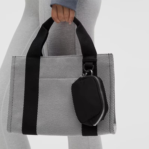 <span class=keywords><strong>Sac</strong></span> banane tendance <span class=keywords><strong>Nano</strong></span>, nouveau modèle mignon en nylon imperméable, porte-monnaie, logos personnalisés disponibles - Product Image 5