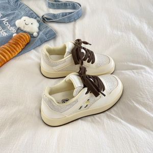 Chaussures décontractées - Nouveau produit phare pour enfants et étudiants, au design unique et à semelle épaisse, pour baskets. - Product Image 2