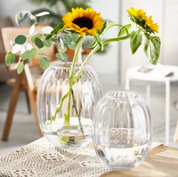 Vase en verre simple et à la mode, fleurs fraîches cultivées dans l'eau de luxe légères décoration de table à manger de salon arrangement de fleurs