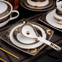 Service de table en céramique de luxe haut de gamme de style européen, 72 pièces, en porcelaine fine plaquée or, bols carrés