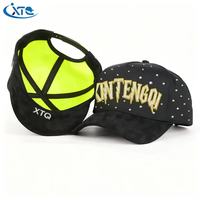 Gorra Deportiva Personalizada con Logotipo, 5 Paneles, Gamuza Clásica, Forro de Satén, Pedrería, Transpirable, Impermeable, Bordado 3D, Imagen Dorada y Cobre