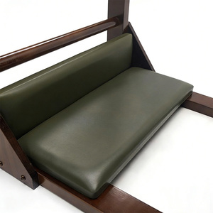Baril d'escalade Pilates <span class=keywords><strong>en</strong></span> <span class=keywords><strong>bois</strong></span> de noyer réglable à <span class=keywords><strong>prix</strong></span> abordable avec coussin rembourré pour studio de Pilates, salle de sport, usage domestique - Product Image 3