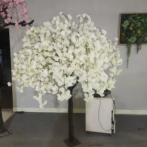 Decoración de Boda Japonesa para Interiores, Árbol Artificial de Flores de Cerezo y Melocotón, Arcos de Seda, Árboles de Sakura y Plantas - Product Image 4