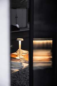 Premium USB-C wiederauf ladbare Dimmbare Aluminium Schreibtisch lampe <span class=keywords><strong>3</strong></span> Farb temperaturen für moderne Büro-/Studien batterie - Product Image 2