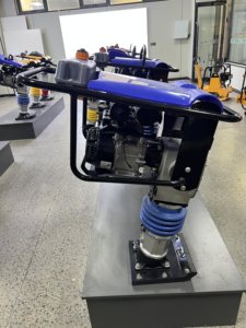 Nouvelle machine de compactage de terre à profondeur de compactage de 35 cm, compacteur vibratoire personnalisé pour les applications de construction - Product Image 2