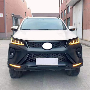 Chất Lượng Ban Đầu Cơ Thể Kit 2022 Phong Cách Thể Thao Lưới Tản Nhiệt Đèn Pha Đuôi Ánh Sáng Bumper Bộ Dụng Cụ Cơ Thể Cho Toyota Fortuner 2016-2021 - Product Image 2