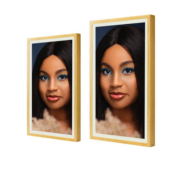 21.5 Inch Smart Electronic Picture Digital Photo Frame with WiFi Touch Screen Clock Features Wood Material for Gallery