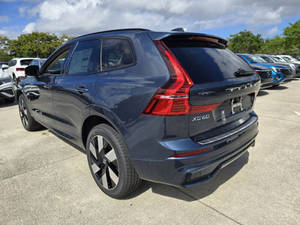 รถยนต์มือสองราคาถูก ปี 2024 วอลโว่ XC60 Recharge EAWD พวงมาลัยซ้าย เบาะหนัง กล้องหลัง รถ SUV 4 ประตู ไฟหน้า LED หลังคาซันรูฟ - Product Image 2
