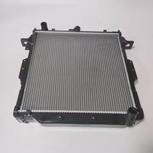 Radiateur de voiture automatique de système de refroidissement pour Hyundai <span class=keywords><strong>Santa</strong></span> <span class=keywords><strong>Fe</strong></span> <span class=keywords><strong>06</strong></span> 3.5L nouveau radiateur en aluminium OE 25310-2B100/25310-2B000 - Product Image 3