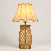 Lampe de table en rotin sans fil rechargeable DC, design simple, abat-jour en tissu festonné, commande tactile, pour décoration de mariage, événements et dîners privés