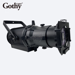 Projecteur LED Mini Profil RGBW 200W-400W IP20 avec 5-50 Lentilles Interchangeables CRI 95+ Silencieux Contrôle DMX512 en Alliage d'Aluminium - Product Image 3