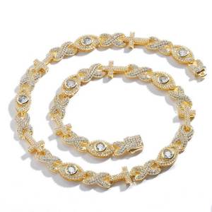 Collier Croix de Luxe Personnalisé en Moissanite, Argent Sterling 925 Plaqué Or 18K, Pendentif Crucifix Hip Hop Sertie de Pierres, Qualité VVS - Product Image 3