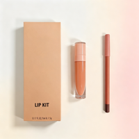 Kit de Maquillage Lèvres Marque Blanche Personnalisable – Gloss à Lèvres Longue Tenue Haute Pigmentation et Crayon à Lèvres Mat avec Peigne Applicateur