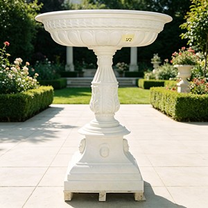 Urna in Marmo Classica Francese con Rilievi di <span class=keywords><strong>Frutta</strong></span> e Figure, Fioriera in Pietra Bianca per Decorazioni di Lusso in Giardini e Club - Product Image 6