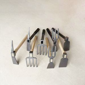 Nuova Zappa Multifunzionale in Acciaio al Manganese a Doppio Uso, Piccola Zappa Agricola <span class=keywords><strong>per</strong></span> Scavare Verdure, Diserbo e Pacciamatura Fiori - Product Image 5