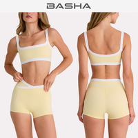 Ensembles de yoga personnalisés OEM pour femmes : Soutien-gorge de sport croisé taille haute et shorts – Tenues d'entraînement pour femmes – Vêtements de sport