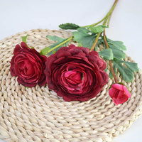 Dekorasi gos0627 bunga mawar Ranunculus sutra sentuhan asli hijau zamrud imitasi 3 kepala bunga mawar bola pernikahan