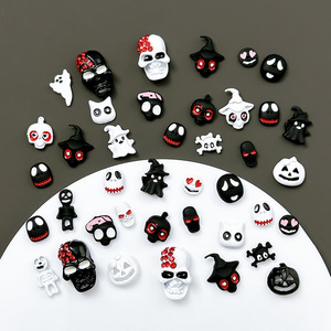 Nouveauté 2026 : Décorations d'ongles en résine effrayantes (fantôme, crâne, citrouille, toile d'araignée) et breloques 3D de dessin animé pour Halloween - Product Image 2
