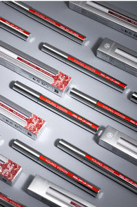 Tiktok Vente à Chaud Crayon à Lèvres de Couleur Personnalisée Peel Off Crayon à Lèvres Végétalien Crayon à Lèvres Bio pour Différentes Couleurs de Peau - Product Image 5