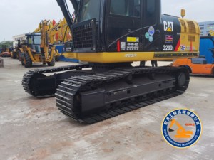 Excavadora Usada en Japón, Caterpillar 320DL/320D2/320D2L de 20 Toneladas, Modelo 2021, de Segunda Mano, con Motor y Bomba, 2000 Horas, en Stock - Product Image 6