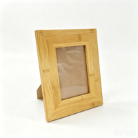 Bingkai Foto Kayu Tahan Lama Buatan Tangan dengan Desain Lipat dan Sentuhan Antik untuk Bingkai Foto Meja Keluarga dari Kayu