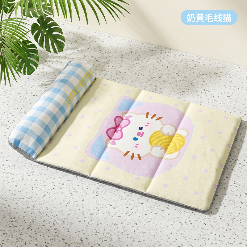 Coussin pliable en trois - Chat tricoté jaune crème