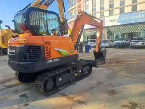 รถขุดขนาดเล็ก Develon DX60E พร้อมเครื่องยนต์และปั๊ม - กำลังขุดสูง ดีไซน์กะทัดรัด เหมาะสำหรับงานก่อสร้างและงานฟาร์ม - Product Image 3