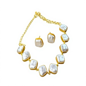 Conjunto de Collar y Aretes Luminosos de Primera Calidad Chapados en Oro, Joyería de Moda para Mujer, Regalo de Boda - Product Image 1