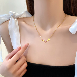 สร้อยคอจี้รูปเขากวางวินเทจสุดฮิต ชุบทอง 18K สายสแตนเลส สำหรับผู้หญิง ใส่ไปงานปาร์ตี้ - Product Image 6