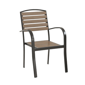 Silla de Exterior con Estructura de Aluminio y Asiento de Madera, Muebles para Jardín, Patio o Balcón, Resistentes a la Intemperie, Diseño Contemporáneo - Product Image 1