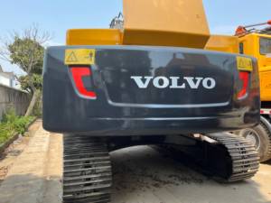 Excavadora de Orugas Volvo EC250DL Usada, 98% Nueva, de Alta Calidad, Original, 25 Toneladas, Pocas Horas de Trabajo, Motor EPA CE, Caja de Cambios - Product Image 6