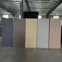 Panneau acoustique rainuré en bois OEM ODM, design cannelé, panneau mural insonorisant pour hall d'hôtel de luxe et réception