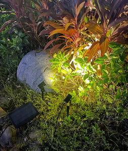 Lámpara Solar de Jardín con Panel de 6V 5W, 300LM, Batería de 3000mAh, IP65 Impermeable, con Estaca para Tierra - Product Image 6