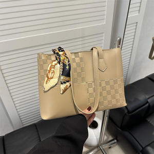 Bolso de Hombro Texturizado Premium con Cinta, Bolso Tote con Patrón a Cuadros de Moda, Bolso Popular de Cuero PU para Mujer - Product Image 1