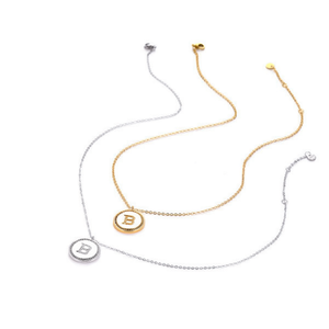 Collana con Ciondolo a Forma di Lettera B con Diamante, Catena da 2 Cm in Acciaio, Tono Oro e Argento - Product Image 1