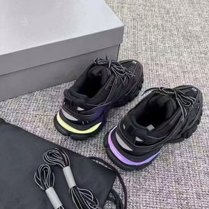 Chaussures de sport tendance en cuir véritable pour le dropshipping – Baskets rétro de créateur célèbres Track 3.0 – Collection Printemps-Hiver - Product Image 2