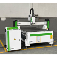 Routeur CNC économique pour le travail du bois 1325, 1300x2500mm, broche simple, multifonction, machine de fabrication de jouets en bois