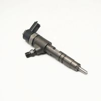 Suku Cadang Mesin Truk Injektor Bahan Bakar Diesel Common Rail 0445110796 0 445 110 796 dengan Nozzle DLLA153P2546