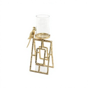 Porte-bougie en laiton et verre de designer, qualité exclusive, taille personnalisable, pour usage hôtelier. - Product Image 1