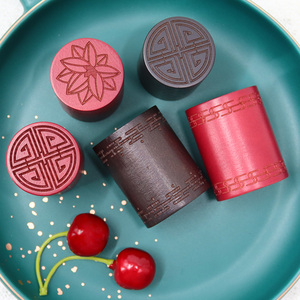 Bouteilles de soins de la peau à couvercle en bois blanc personnalisées Pots de crème pour le visage fabriqués au Vietnam avec couvercles et bouchons en bois - Product Image 4