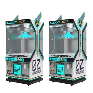 Máquina de garras metálica operada con monedas para centro de juegos recreativos, modelo Orejas de Conejo - Product Image 1