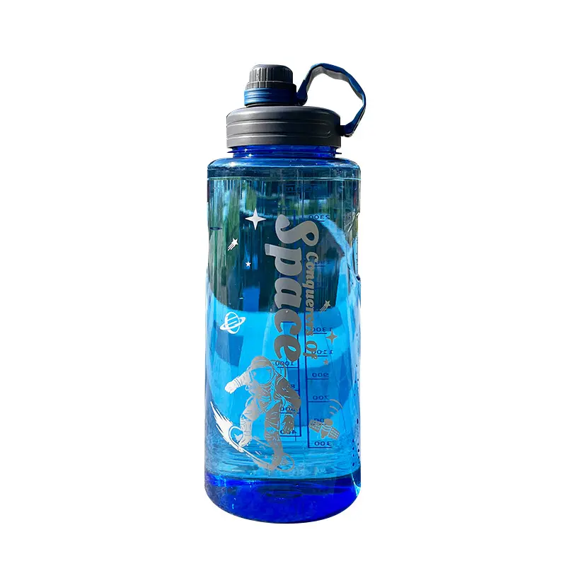الأكثر مبيعًا زجاجة مياه شرب بلاستيكية للسفر بسعة كبيرة ملونة مخصصة للصالة الرياضية
